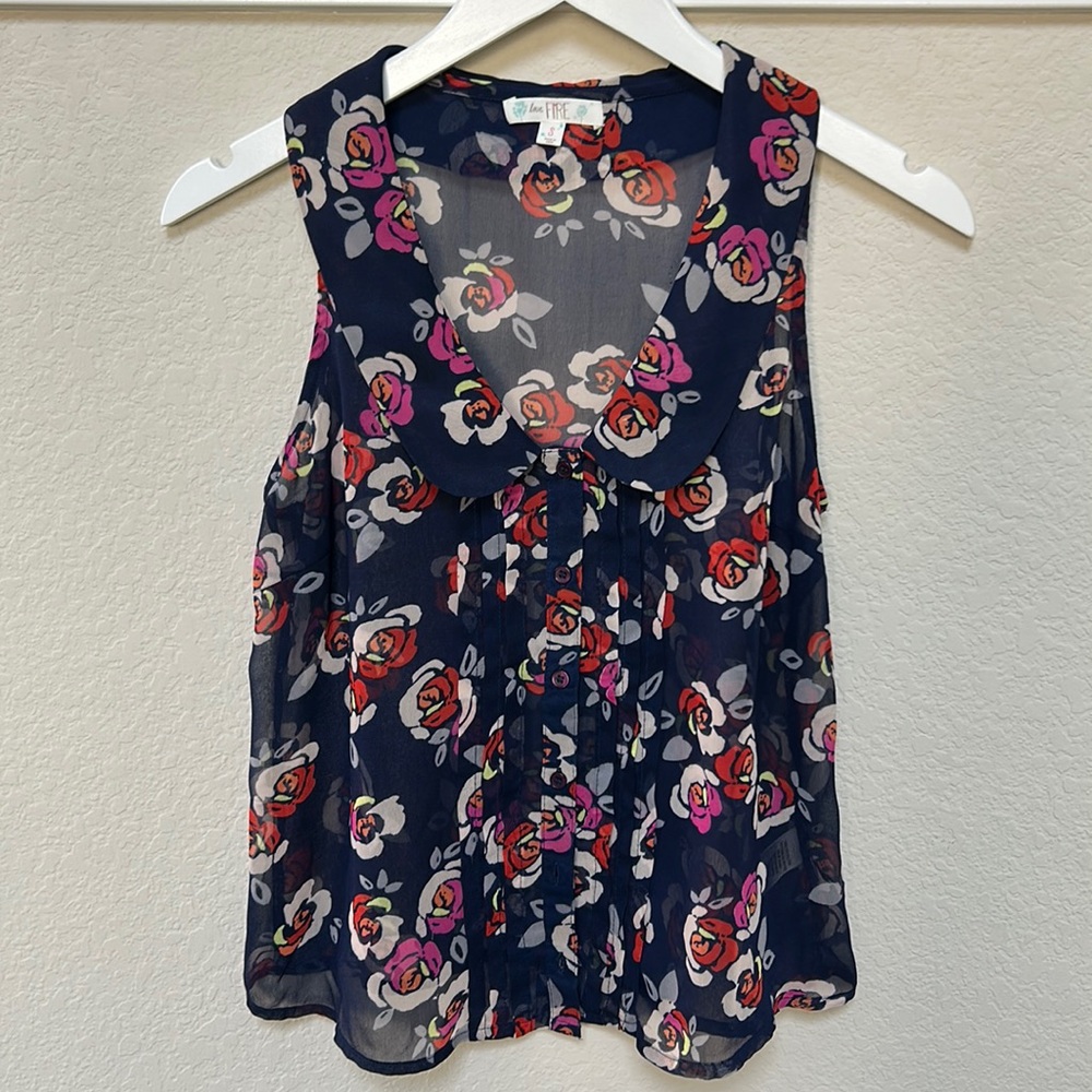 Women’s Navy Floral Sleeveless Blouse - Lightweight Peter Pan Collar